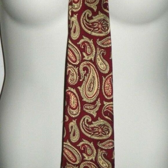 Barneys New York Red Gold Paisley Pattern Tie - Picture 2 of 4